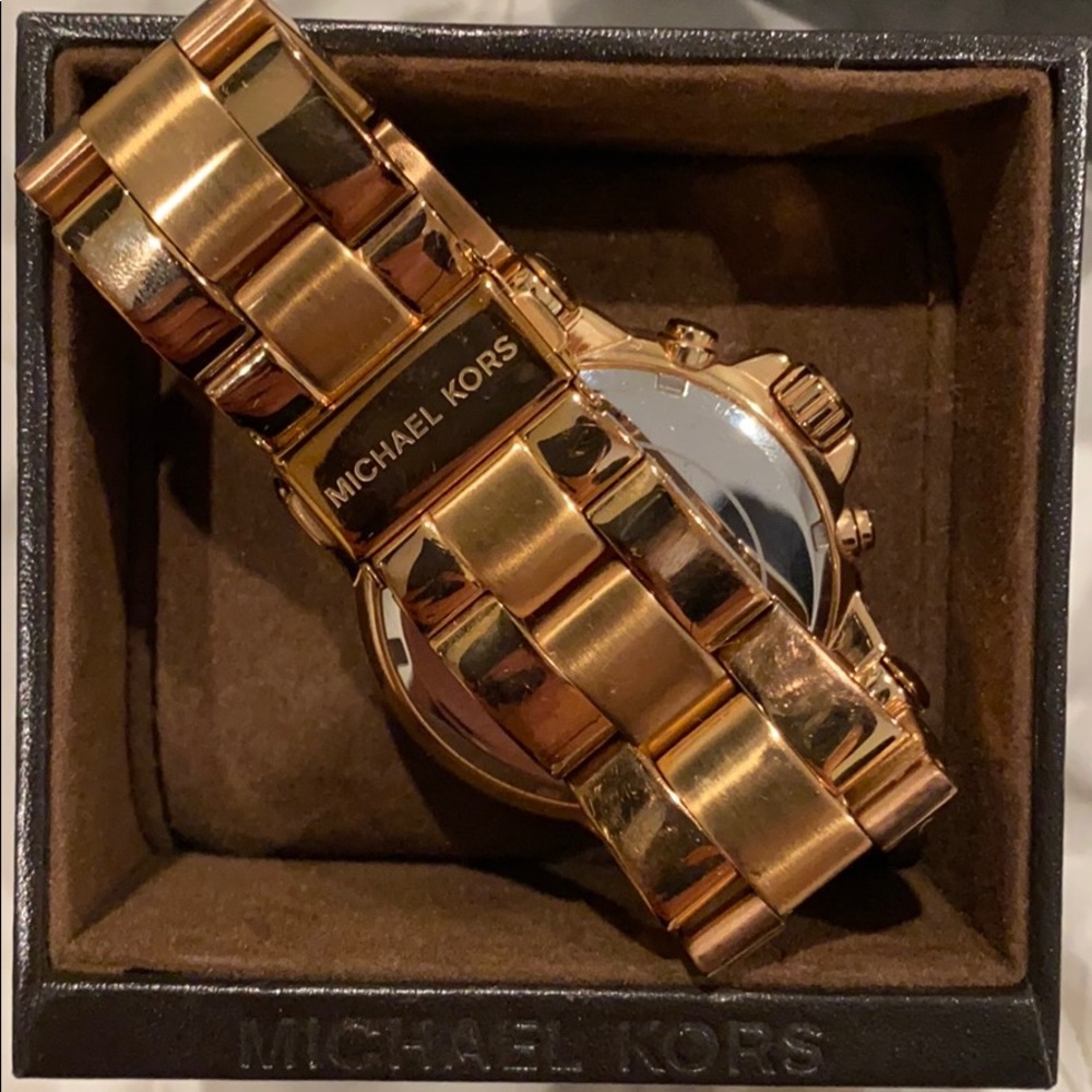 Unisex Michael Kors MK5412 Bel Aire RoseGold Watch - Picture 3 of 5